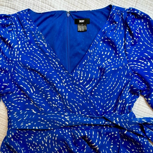 !! SOLD !! Blue and white midi dress DKNY #midi - Picture 5 of 5